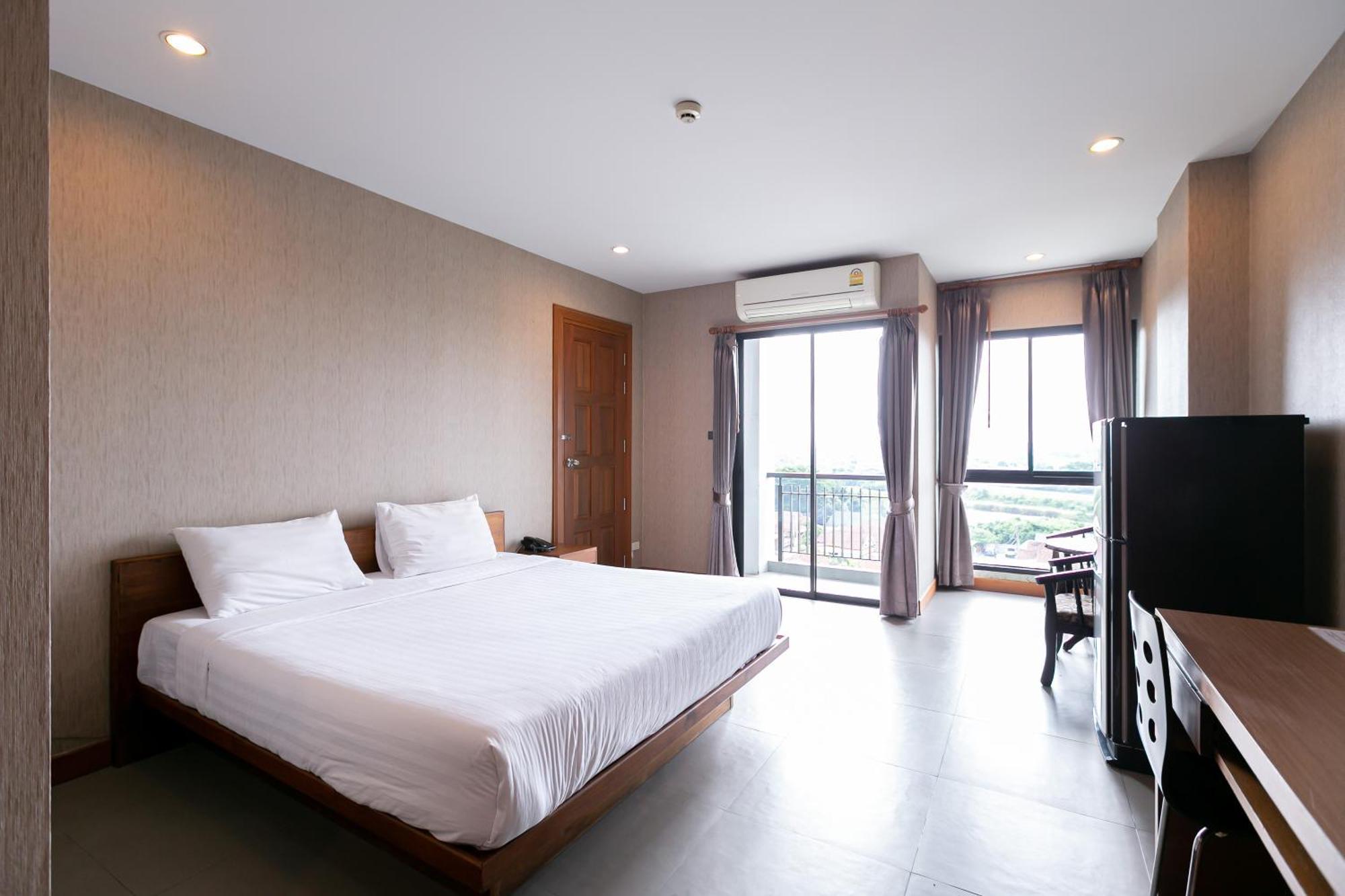 Farthai Residence Phan Thong Exteriör bild